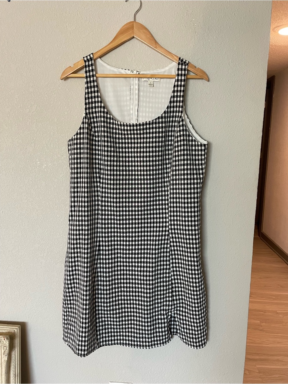 Black and White Gingham Sleeveless Shift Dress